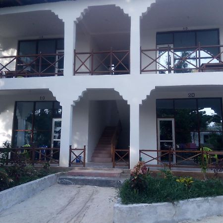 Asiya Beach Bungalow Нунгви Екстериор снимка