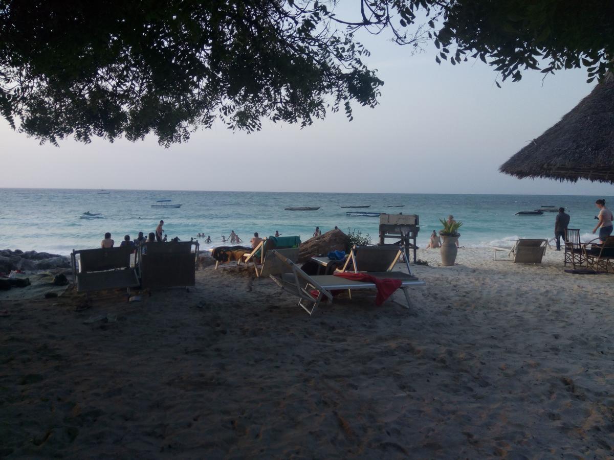 Asiya Beach Bungalow Нунгви Екстериор снимка